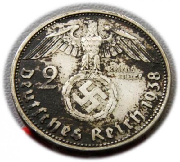 2 marki 1938 Paul von Hindenburg / swastyka Berlin (2)