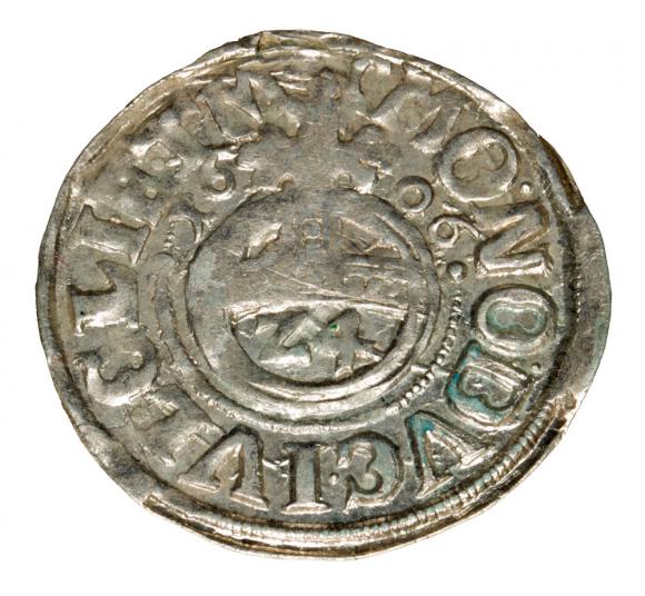 19135 (1)