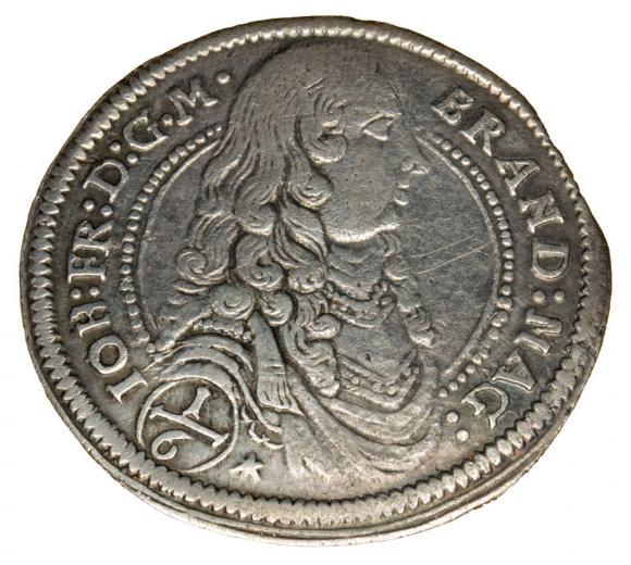 19141 (1)